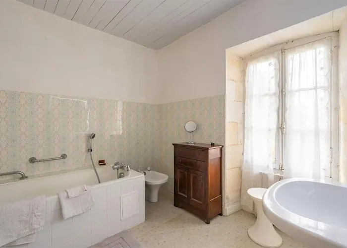 Habitación en casa particular Maison Garesché - D'hôtes De Charme Avec Table D'hôtes